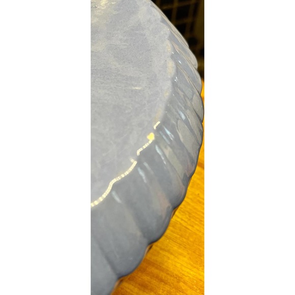 Handmade Ceramic Casserole Serving and Baking Dish with Lid - Picture 9 of 10